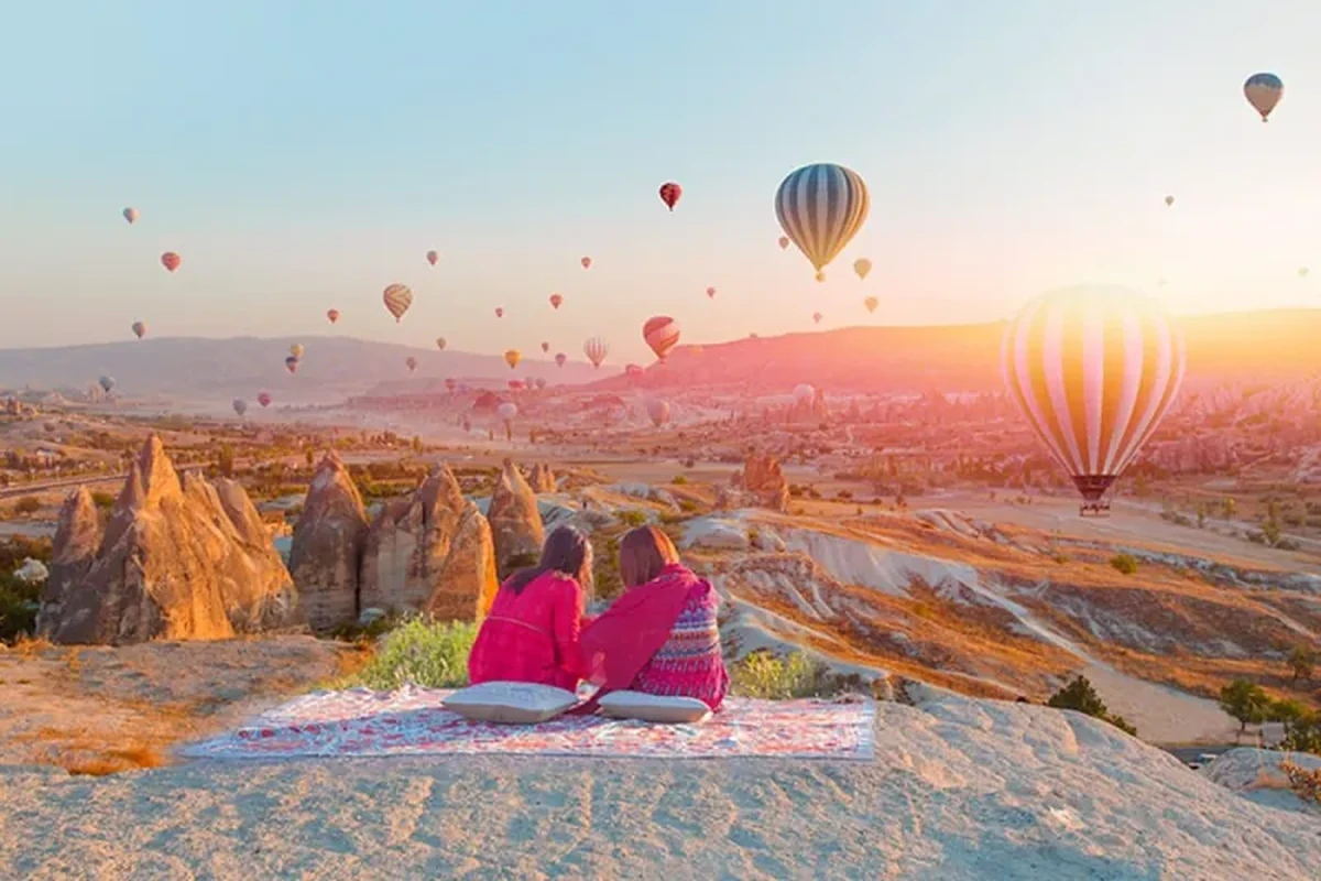 Göreme Comfort Hot Air Balloon Tour
